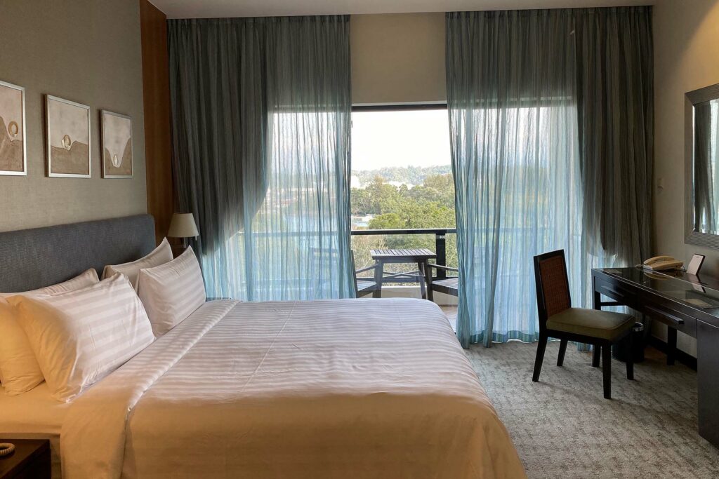 resort-hotel-9RDF6RK.jpg